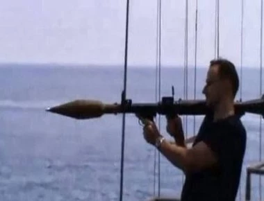 Βίντεο: Όταν Σομαλοί πειρατές έκαναν το λάθος να ενοχλήσουν πλοίο του ρωσικού Ναυτικού